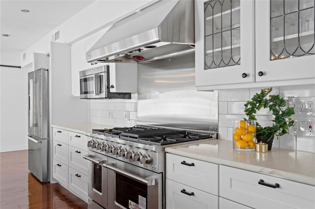 2610 S DUNDEE STREET, Tampa, FL 33629