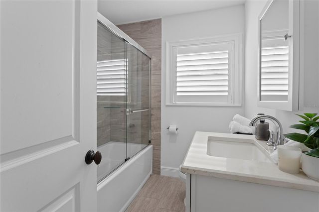 2610 S DUNDEE STREET, Tampa, FL 33629