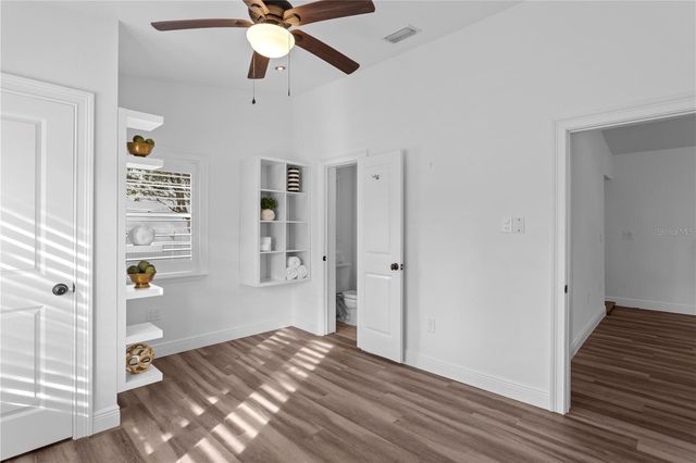 2610 S DUNDEE STREET, Tampa, FL 33629