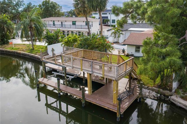 2610 S DUNDEE STREET, Tampa, FL 33629