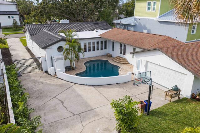 2610 S DUNDEE STREET, Tampa, FL 33629