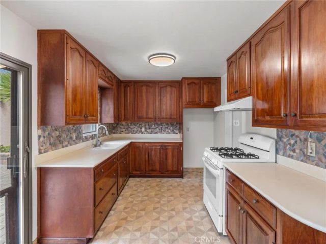 1331 W. 27th Street, San Pedro, CA 90731