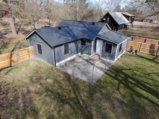 650 Hunter Rd, Carthage, TX 75633