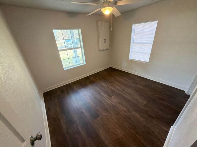 650 Hunter Rd, Carthage, TX 75633