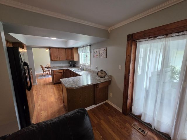 14445 Darling Road, London Twp, MI 48160