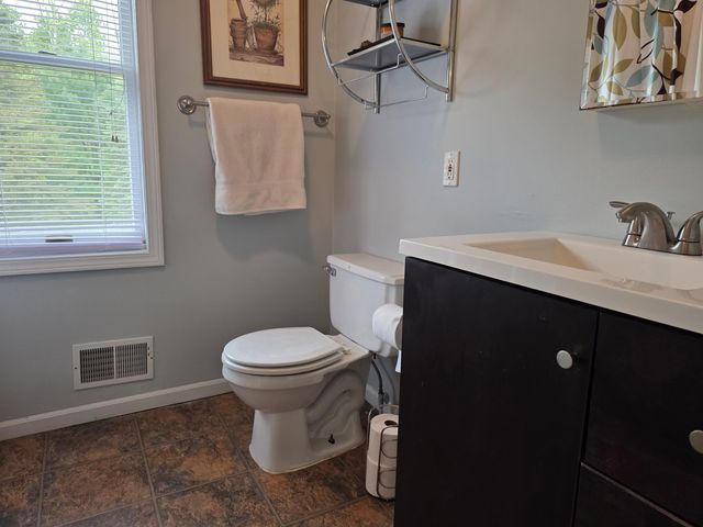 14445 Darling Road, London Twp, MI 48160