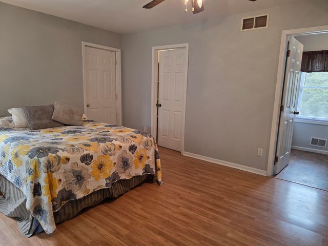 14445 Darling Road, London Twp, MI 48160