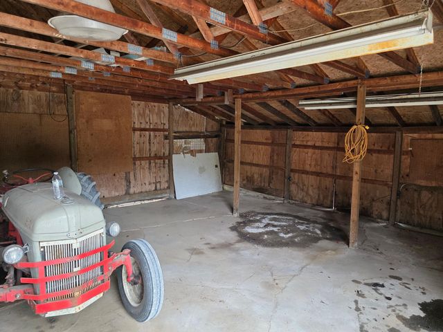 14445 Darling Road, London Twp, MI 48160