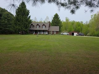14445 Darling Road, London Twp, MI 48160