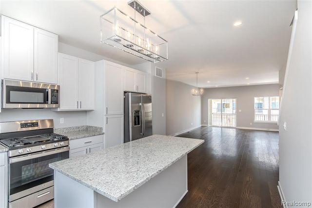 25495 Grandview Lane 25, Novi, MI 48375