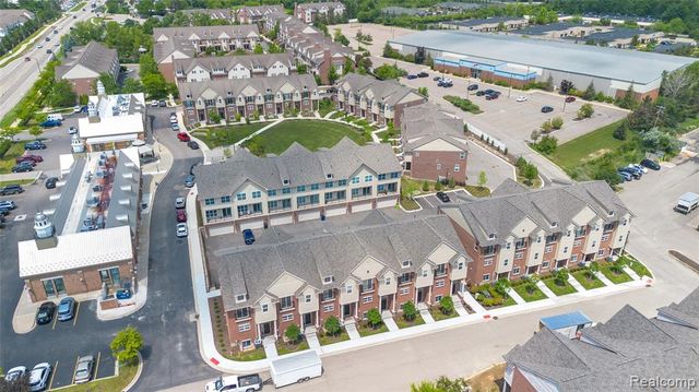 25495 Grandview Lane 25, Novi, MI 48375