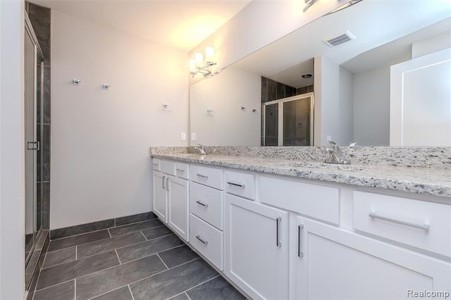 25495 Grandview Lane 25, Novi, MI 48375