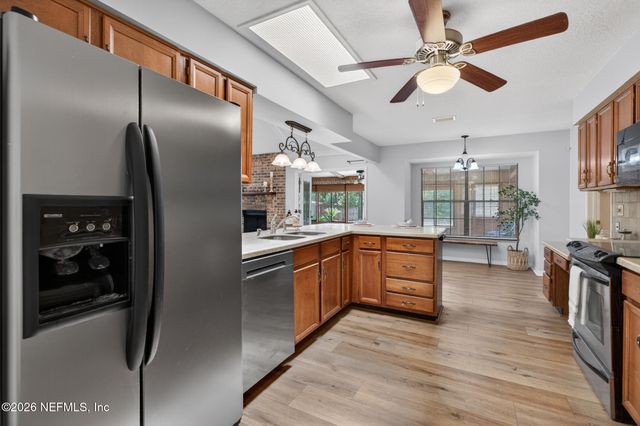 3158 OLD PORT Circle W, Jacksonville, FL 32216