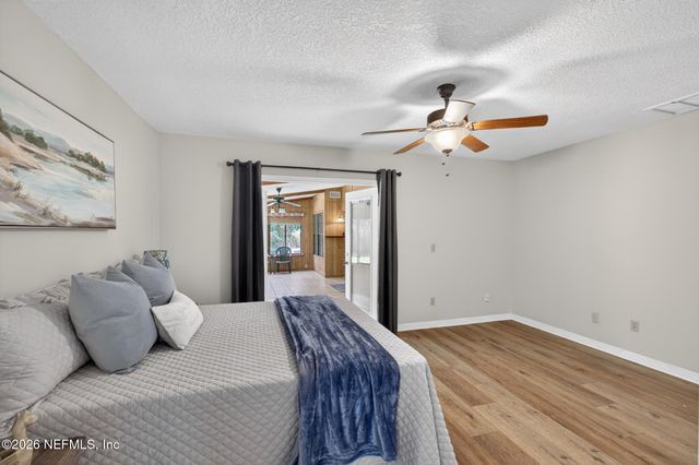 3158 OLD PORT Circle W, Jacksonville, FL 32216