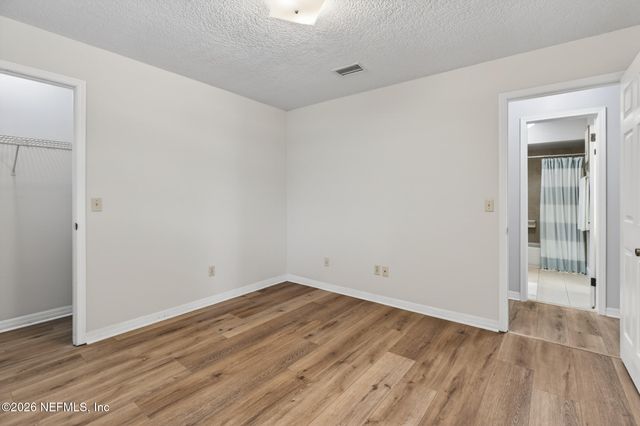 3158 OLD PORT Circle W, Jacksonville, FL 32216
