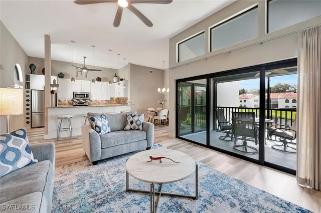 583 Beachwalk CIR Q-203, Naples, FL 34108