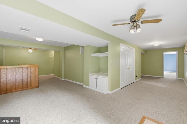 12207 KNIGHTSBRIDGE DR, Woodbridge, VA 22192