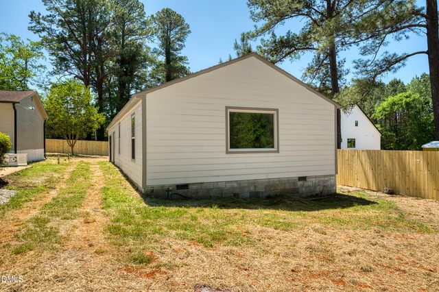 617 Richardson Road, Zebulon, NC 27597