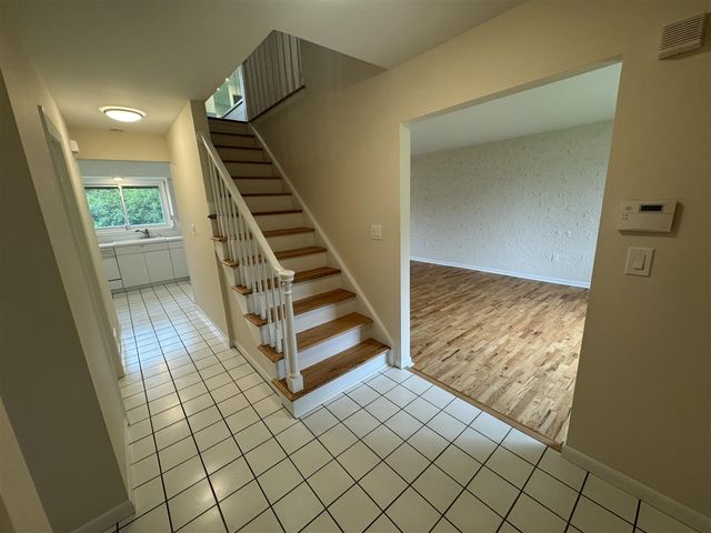 18175 Rainbow Drive, Lathrup Village, MI 48076