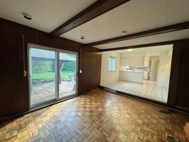 18175 Rainbow Drive, Lathrup Village, MI 48076