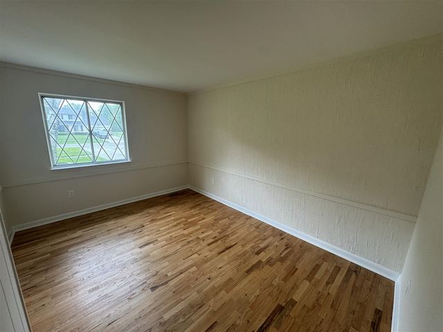 18175 Rainbow Drive, Lathrup Village, MI 48076