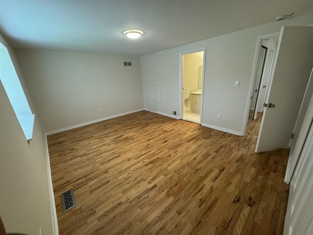 18175 Rainbow Drive, Lathrup Village, MI 48076