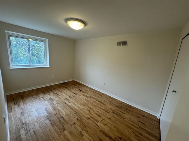 18175 Rainbow Drive, Lathrup Village, MI 48076