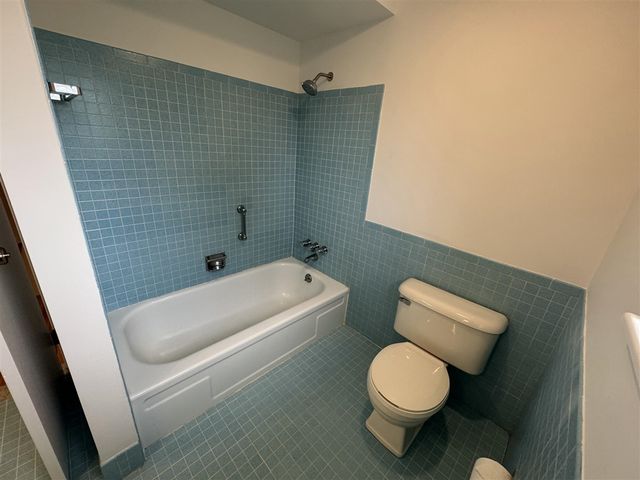 18175 Rainbow Drive, Lathrup Village, MI 48076