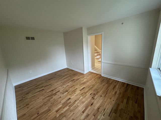 18175 Rainbow Drive, Lathrup Village, MI 48076