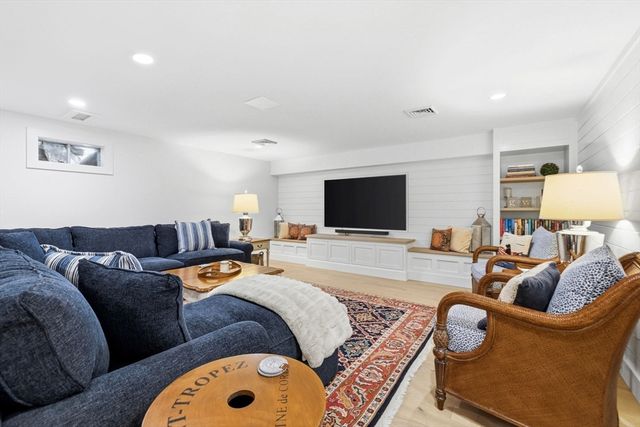 34 Farm Valley Road, Barnstable, MA 02655