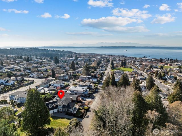 926 Dayton Street, Edmonds, WA 98020