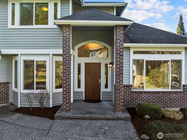 926 Dayton Street, Edmonds, WA 98020
