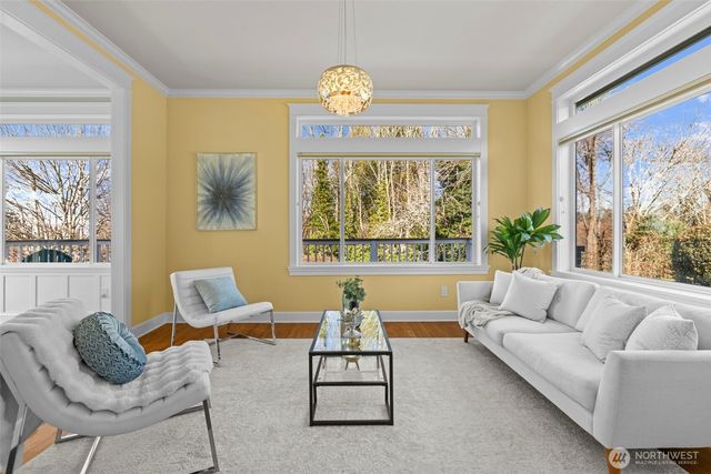 926 Dayton Street, Edmonds, WA 98020