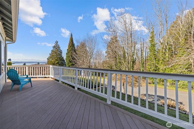 926 Dayton Street, Edmonds, WA 98020