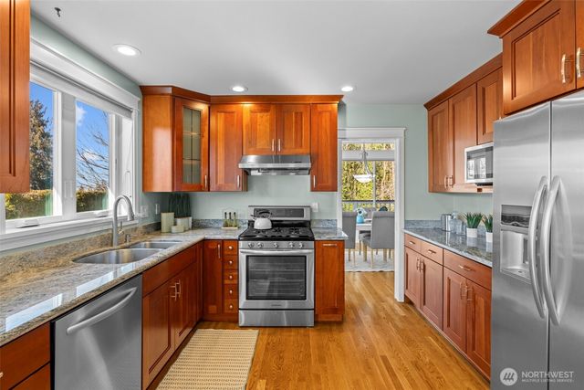 926 Dayton Street, Edmonds, WA 98020