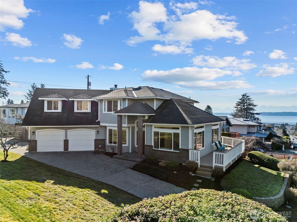 926 Dayton Street, Edmonds, WA 98020