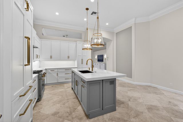 248 Porto Vecchio Way, Palm Beach Gardens, FL 33418