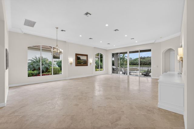 248 Porto Vecchio Way, Palm Beach Gardens, FL 33418