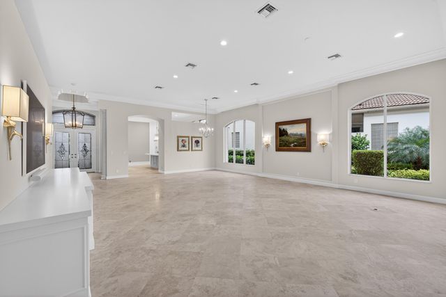 248 Porto Vecchio Way, Palm Beach Gardens, FL 33418