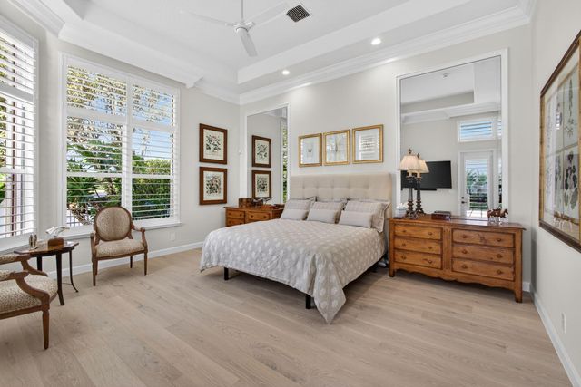 248 Porto Vecchio Way, Palm Beach Gardens, FL 33418