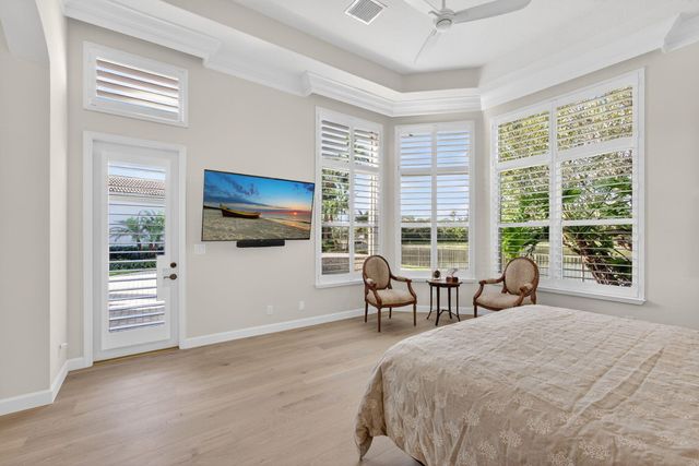 248 Porto Vecchio Way, Palm Beach Gardens, FL 33418