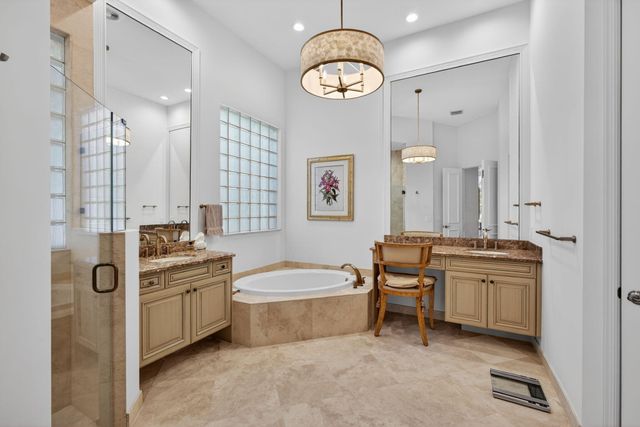 248 Porto Vecchio Way, Palm Beach Gardens, FL 33418