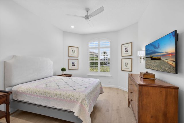 248 Porto Vecchio Way, Palm Beach Gardens, FL 33418