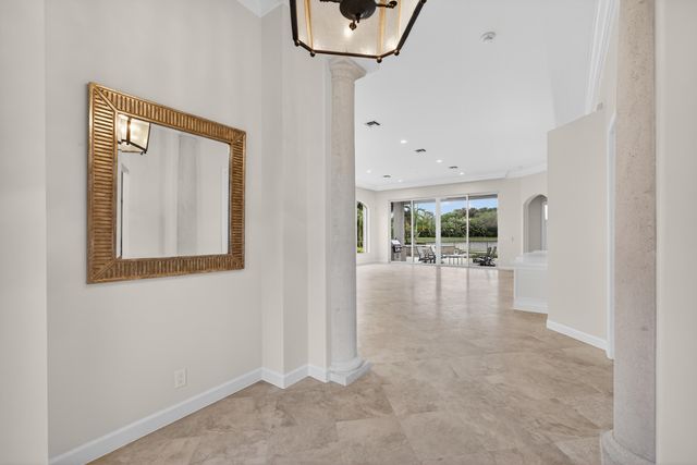 248 Porto Vecchio Way, Palm Beach Gardens, FL 33418