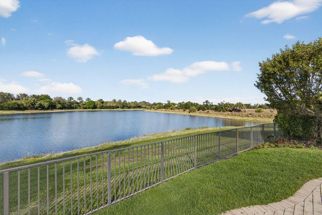 248 Porto Vecchio Way, Palm Beach Gardens, FL 33418