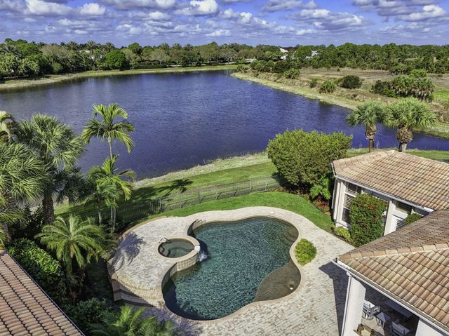 248 Porto Vecchio Way, Palm Beach Gardens, FL 33418