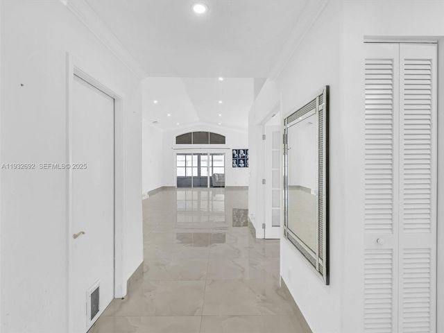 4966 SW 33rd Ter, Hollywood, FL 33312