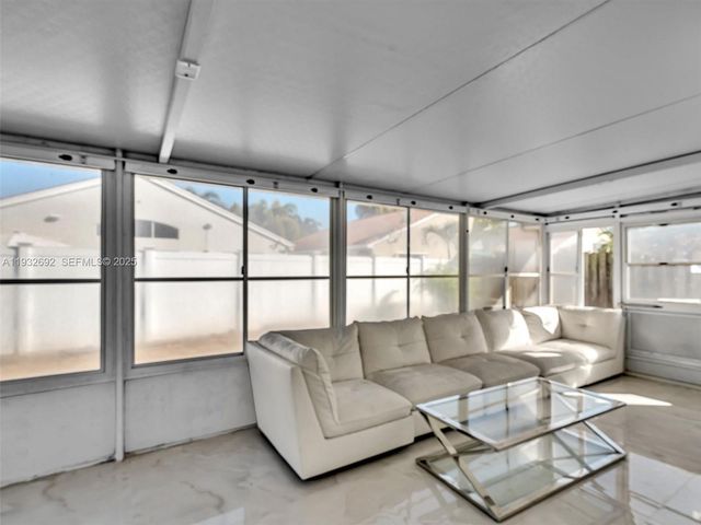 4966 SW 33rd Ter, Hollywood, FL 33312