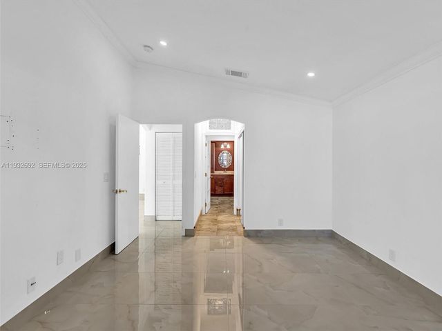 4966 SW 33rd Ter, Hollywood, FL 33312