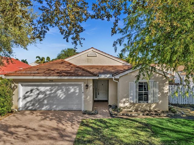 4966 SW 33rd Ter, Hollywood, FL 33312
